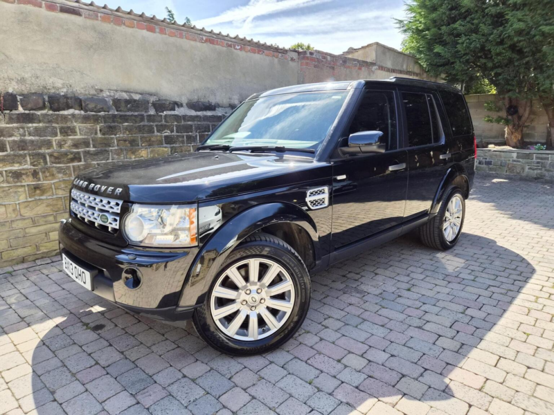 2013 Land Rover Discovery 4 3.0 Sd V6 Xs Auto 4WD Euro 5 5dr in Black — image 1