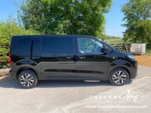 2021 Citroen Spacetourer 1.5 Bluehdi Business M 5 Seater in Black — image 4