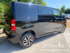 2021 Citroen Spacetourer 1.5 Bluehdi Business M 5 Seater in Black — image 6