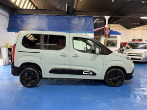 2020 Citroen Berlingo 1.5 Bluehdi Flair in Green — image 4