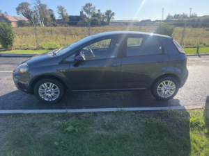 2014 Fiat Punto 1.2 Punto 5-Door 1.2 8v 69hp Easy+ in Grey — image 5