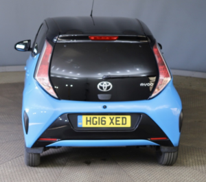2016 Toyota Aygo 1.0 Vvt-I X-Cite in Blue — image 5