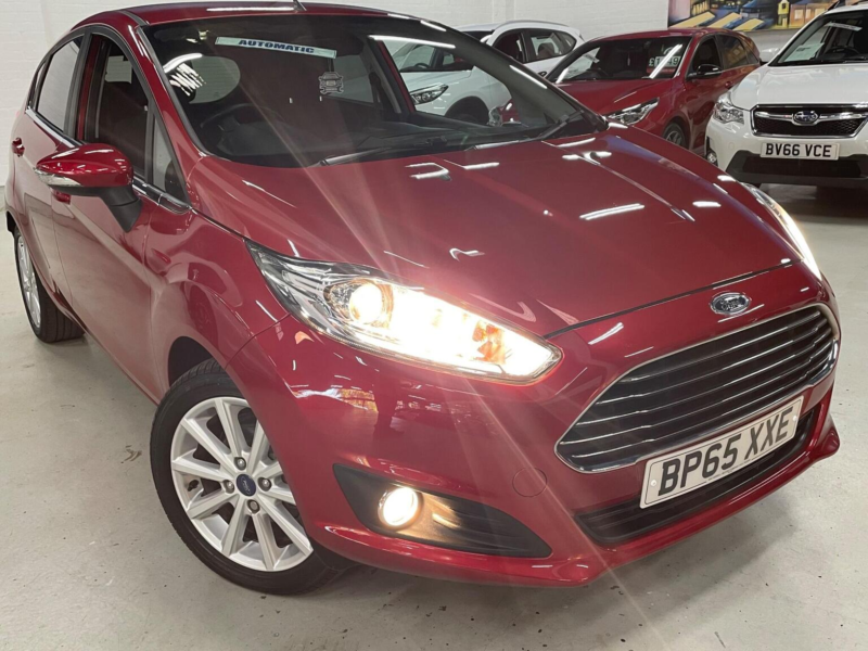 2016 Ford Fiesta 1.0t Ecoboost Titanium Powershift Euro 6 5dr in Red — image 1