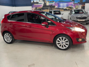 2016 Ford Fiesta 1.0t Ecoboost Titanium Powershift Euro 6 5dr in Red — image 2