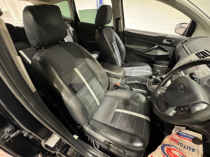 2011 Ford Kuga 2.0 Tdci Titanium AWD Euro 5 5dr in Black — image 3