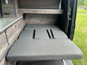 2017 Volkswagen Crafter Conversion Off Grid Camper 2.0 Tdi Cr35 Trendline Fwd Mwb Hr in Grey — image 3