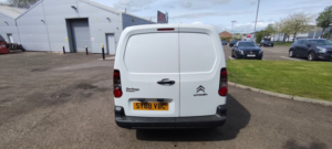 2018 Citroen Berlingo 1.6 Bluehdi 625 Enterprise Panel Van 5dr Diesel Manual L1 (112 G/km, 75 Bhp) in White — image 4