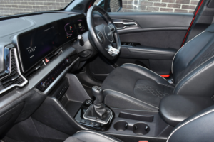 2023 Kia Sportage 1.6 T-Gdi Gt-Line SUV 5dr Petrol Manual Euro 6 (s/s) (148 Bhp) in Red — image 4