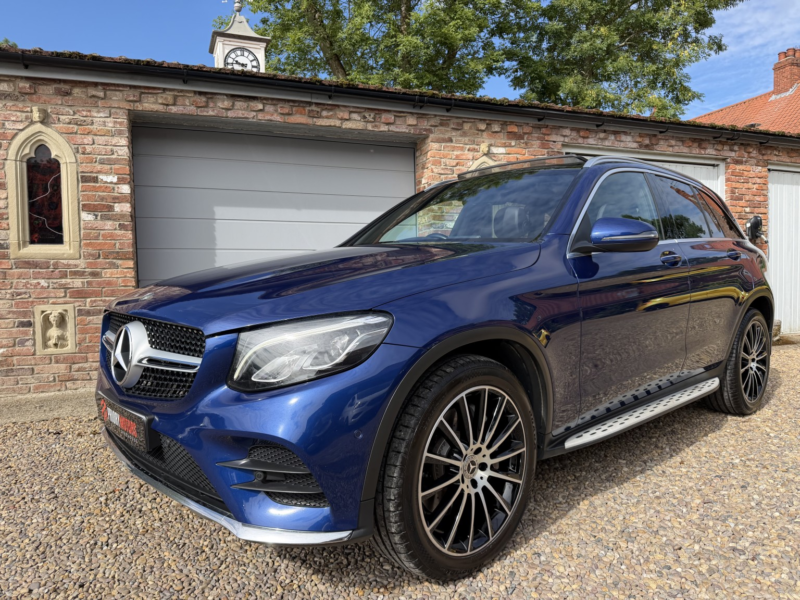 2018 Mercedes-Benz Glc 2.1 Glc250d Amg Line in Blue — image 1