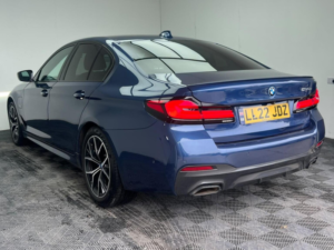2022 BMW 5 Series 2.0 530e 12kwh M Sport Steptronic Euro 6 (s/s) 4dr in Blue — image 4