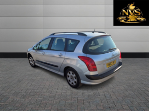 2013 Peugeot 308 Sw 1.6 Hdi Access in Silver — image 5