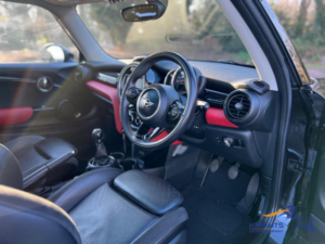 2017 MINI Hatch 2.0 Cooper S Euro 6 (s/s) 3dr in Black — image 4