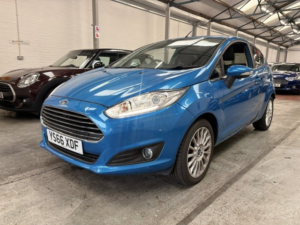 2016 Ford Fiesta 1.0 T Ecoboost Zetec in Blue — image 2