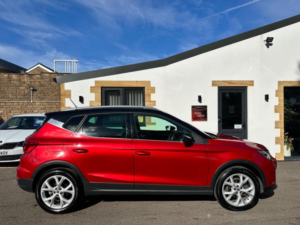 2024 SEAT Arona 1.0 Tsi Fr DSG Euro 6 (s/s) 5dr in Red — image 3