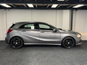 2017 Mercedes-Benz A Class 1.6 A180 Sport 7g-Dct Euro 6 (s/s) 5dr — image 4