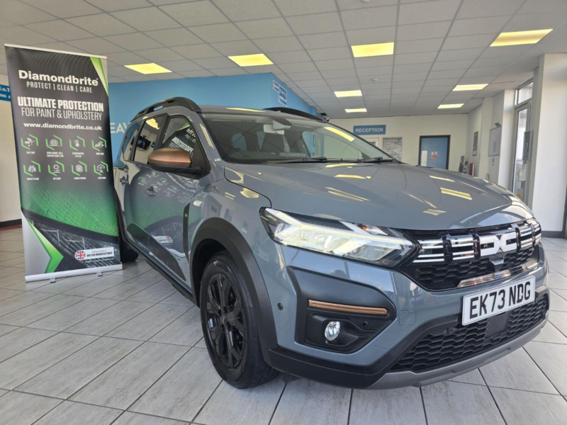 2023 Dacia Jogger 1.0 Tce Extreme in Grey — image 1