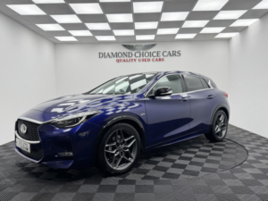2019 Infiniti Q30 2.2 D Sport in Blue — image 3