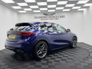 2019 Infiniti Q30 2.2 D Sport in Blue — image 6