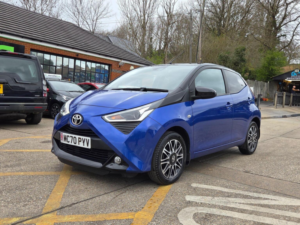 2020 Toyota Aygo 1.0 Vvt-I X-Clusiv X-Shift Euro 6 5dr in Blue — image 3