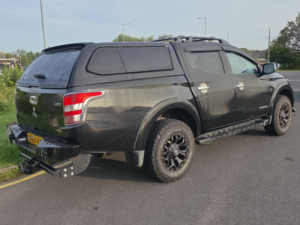 2017 Mitsubishi L200 2.4 Di-D Dc Barbarian Auto 4WD Euro 6 4dr in Black — image 2