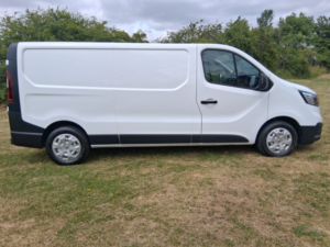 2023 Renault Trafic 2.0 Dci Blue Ll30 Start Panel Van 5dr Diesel Manual L2 H1 Euro 6 (s/s) (130 Ps) in White — image 6