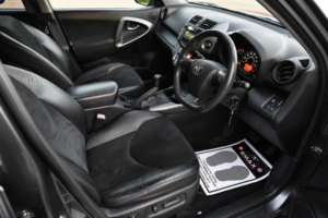 2011 Toyota Rav4 2.2 D-Cat Xt-R Auto 4WD Euro 5 5dr in Grey — image 3