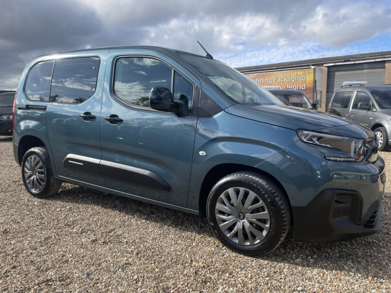 2025 Citroen Berlingo Wheelchair Accessible Vehicle 1.5 Berlingo M Plus Bluehdi 100 S&s 6-Speed Manual (wav) in Blue — image 1