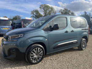 2025 Citroen Berlingo Wheelchair Accessible Vehicle 1.5 Berlingo M Plus Bluehdi 100 S&s 6-Speed Manual (wav) in Blue — image 5