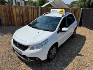 2016 Peugeot 2008 1.2 Puretech Active Euro 6 5dr in White — image 5