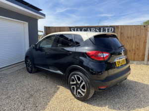 2015 Renault Captur 1.5 Dynamique S Medianav Dci 90 Auto Edc in Black — image 6