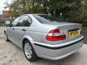 2002 BMW 3 Series 2.0 E46 318i Se Saloon N42 2.0 in Silver — image 2