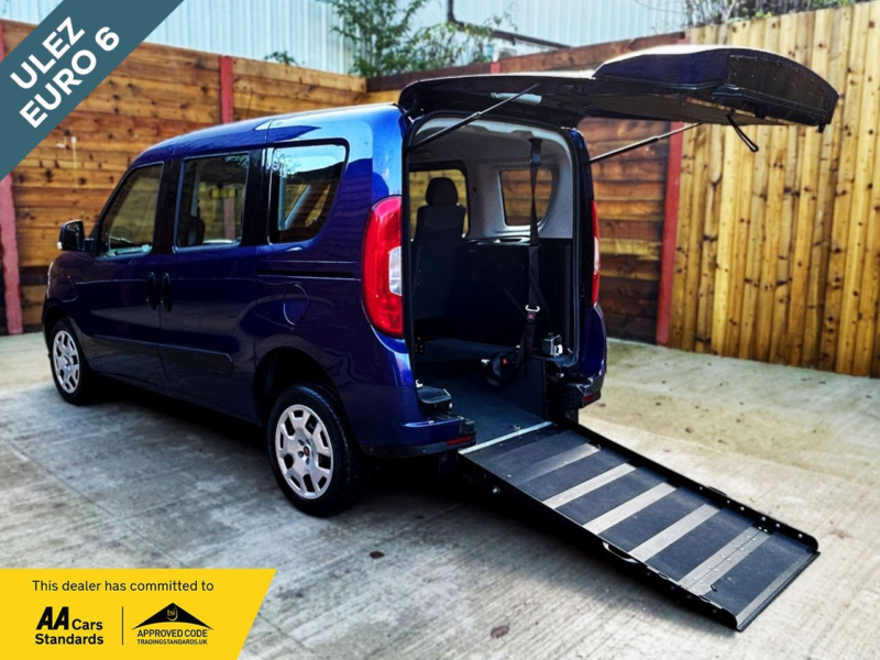 2019 Fiat Doblo 3 SEAT Wheelchair Accessible Disabled Access Vehicle Wav in Blue — image 1