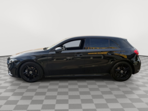 2018 Mercedes-Benz A Class 1.3 A200 Amg Line (executive) Hatchback 5dr Petrol 7g-Dct Euro 6 (s/s) (163 Ps) in Black — image 5