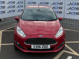 2016 Ford Fiesta 1.0t Ecoboost Titanium Hatchback 5dr Petrol Manual Euro 6 (s/s) (100 Ps) in Red — image 4