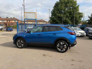 2018 Vauxhall Grandland X 1.6 Turbo D Blueinjection Sport Nav Auto Euro 6 (s/s) 5dr in Blue — image 4