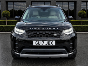 2017 Land Rover Discovery 2.0 Sd4 Hse Auto 4WD Euro 6 (s/s) 5dr in Black — image 2