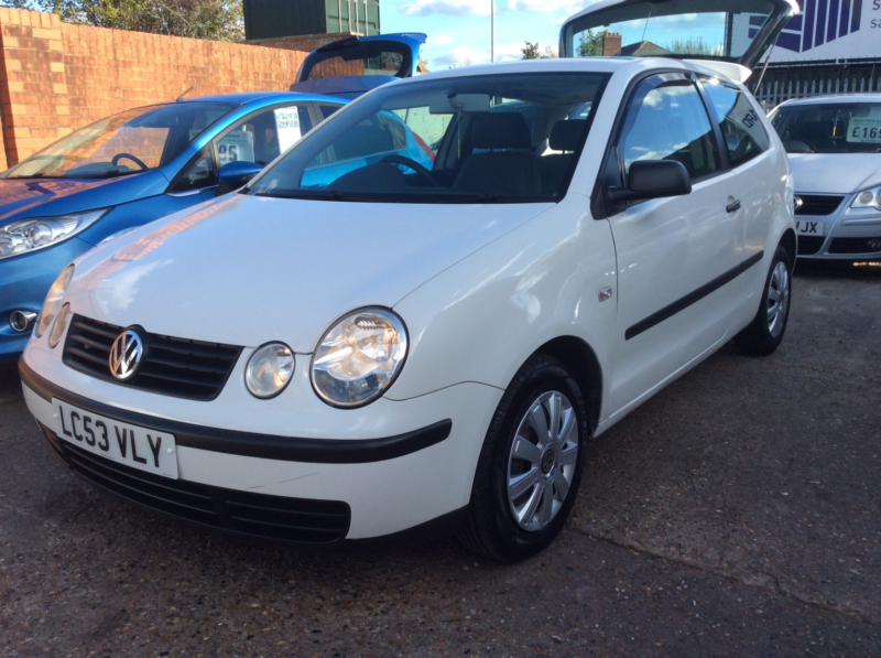 2003 Volkswagen Polo 1.4 S in White — image 1