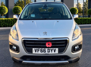 2017 Peugeot 3008 1.6 Bluehdi Allure Eat Euro 6 (s/s) 5dr in Silver — image 2