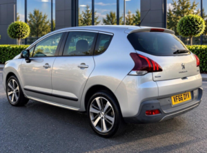 2017 Peugeot 3008 1.6 Bluehdi Allure Eat Euro 6 (s/s) 5dr in Silver — image 5