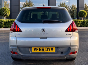 2017 Peugeot 3008 1.6 Bluehdi Allure Eat Euro 6 (s/s) 5dr in Silver — image 6