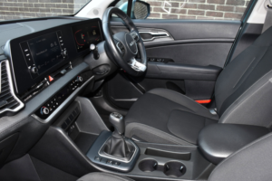 2023 Kia Sportage 1.6 T-Gdi 2 SUV 5dr Petrol Manual Euro 6 (s/s) (148 Bhp) in Grey — image 4