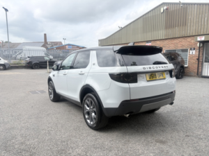 2019 Land Rover Discovery Sport 2.0 Td4 Landmark in White — image 3