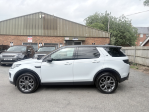 2019 Land Rover Discovery Sport 2.0 Td4 Landmark in White — image 5