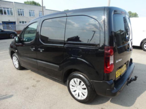 2018 Citroen Berlingo 1.6 Bluehdi 850 Enterprise L1 5dr in Black — image 6