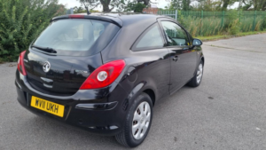 2011 Vauxhall Corsa 1.3 Cdti Ecoflex 16v Exclusiv in Black — image 2