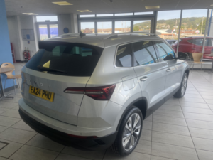 2024 Skoda Karoq 1.5 Tsi Act Se L in Silver — image 3