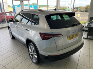 2024 Skoda Karoq 1.5 Tsi Act Se L in Silver — image 4