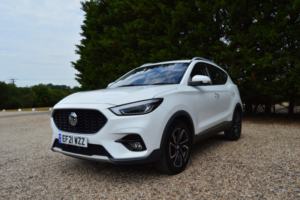 2021 MG MG Zs 1.0 T-Gdi Exclusive in White — image 2