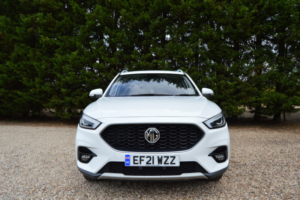 2021 MG MG Zs 1.0 T-Gdi Exclusive in White — image 3