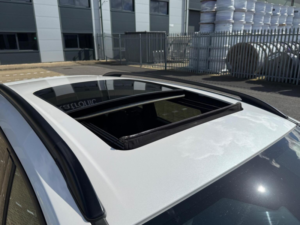 2019 Ford Kuga 2.0 Tdci Ecoblue St-Line Edition Powershift AWD Euro 6 (s/s) 5dr in White — image 2